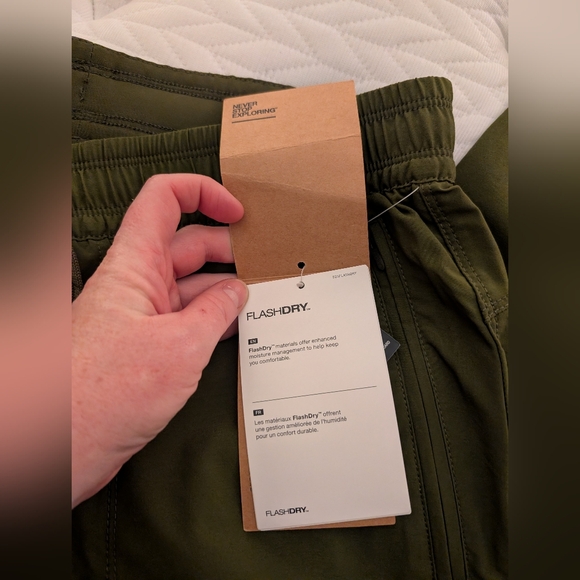 NWT North Face "Never Stop Wearing" Joggers - Picture 11 of 11